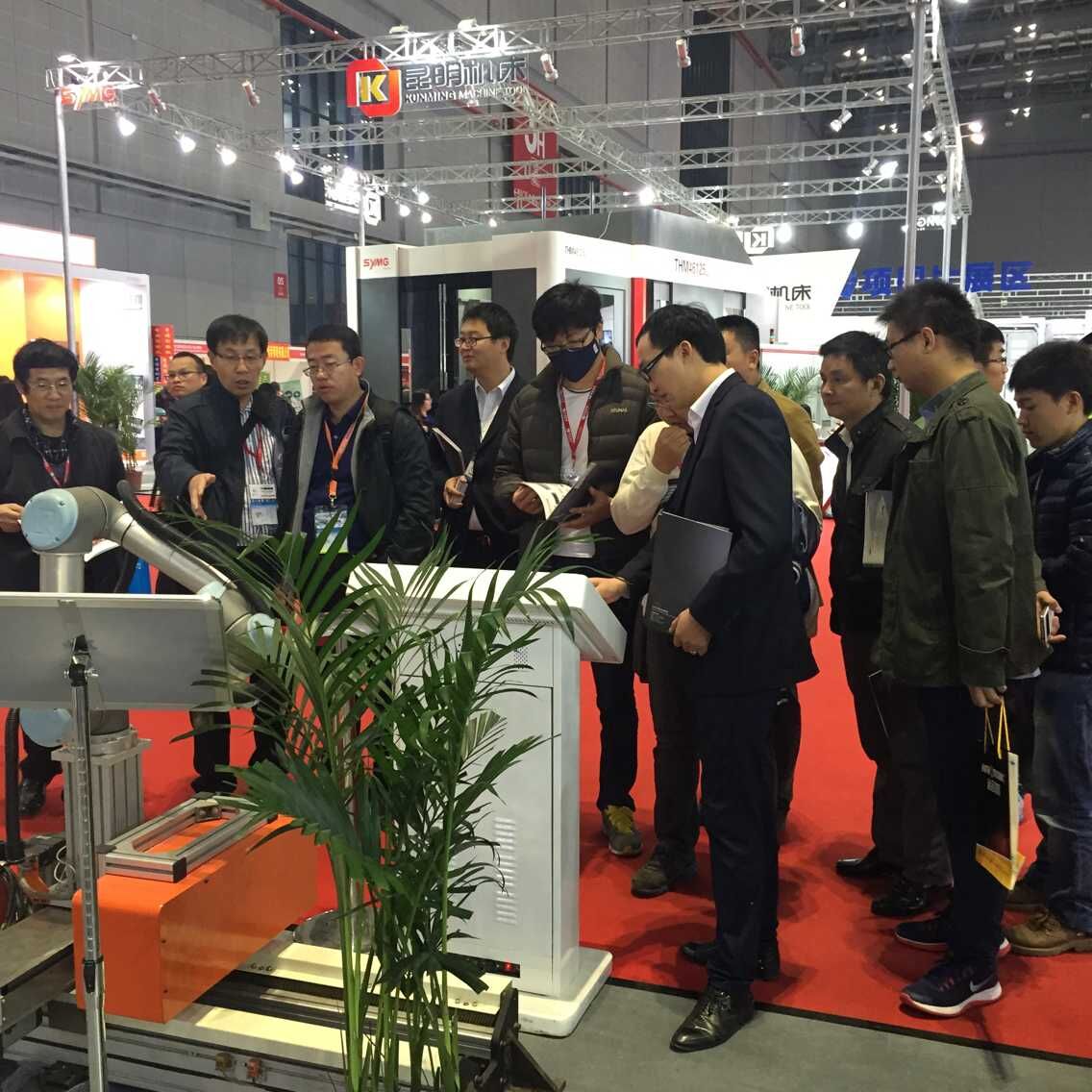 ng集团娱乐工业机器人上海工博展圆满成功 ng集团娱乐工业机器人上海工博展圆满成功